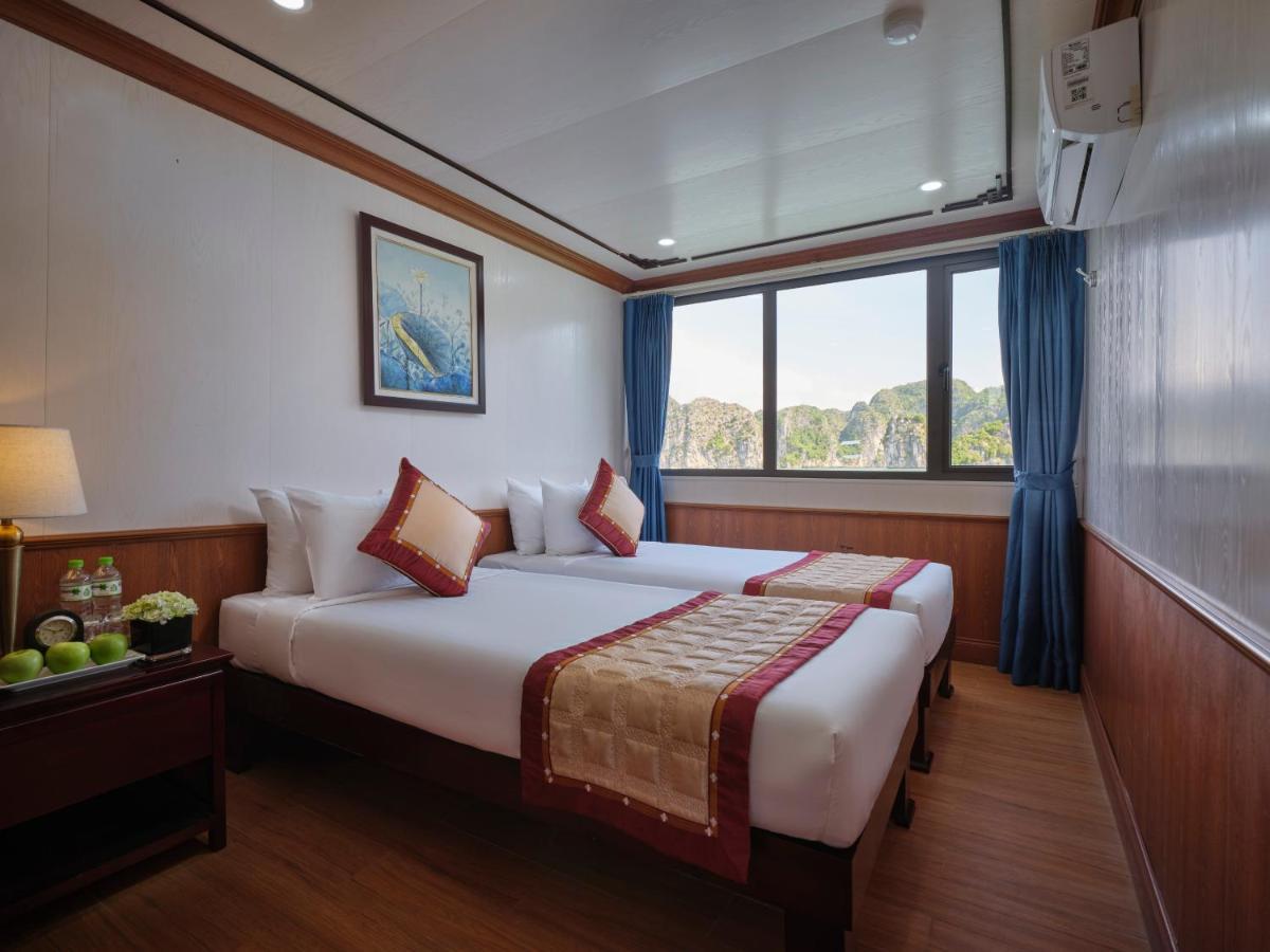 Hotel Lavender Elegance Cruises Hạ Long Exterior foto